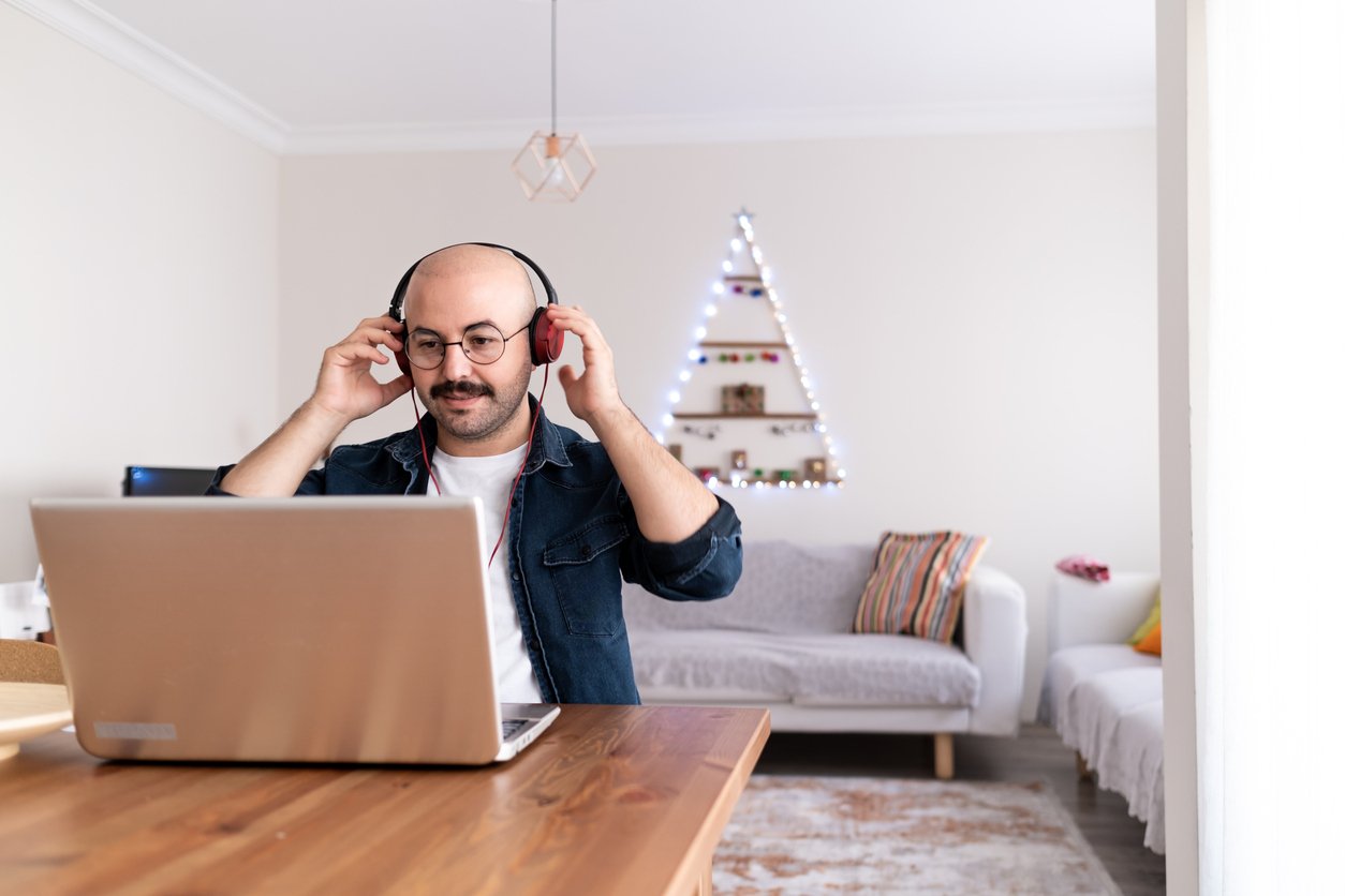 Man accessing cloud storage on computer